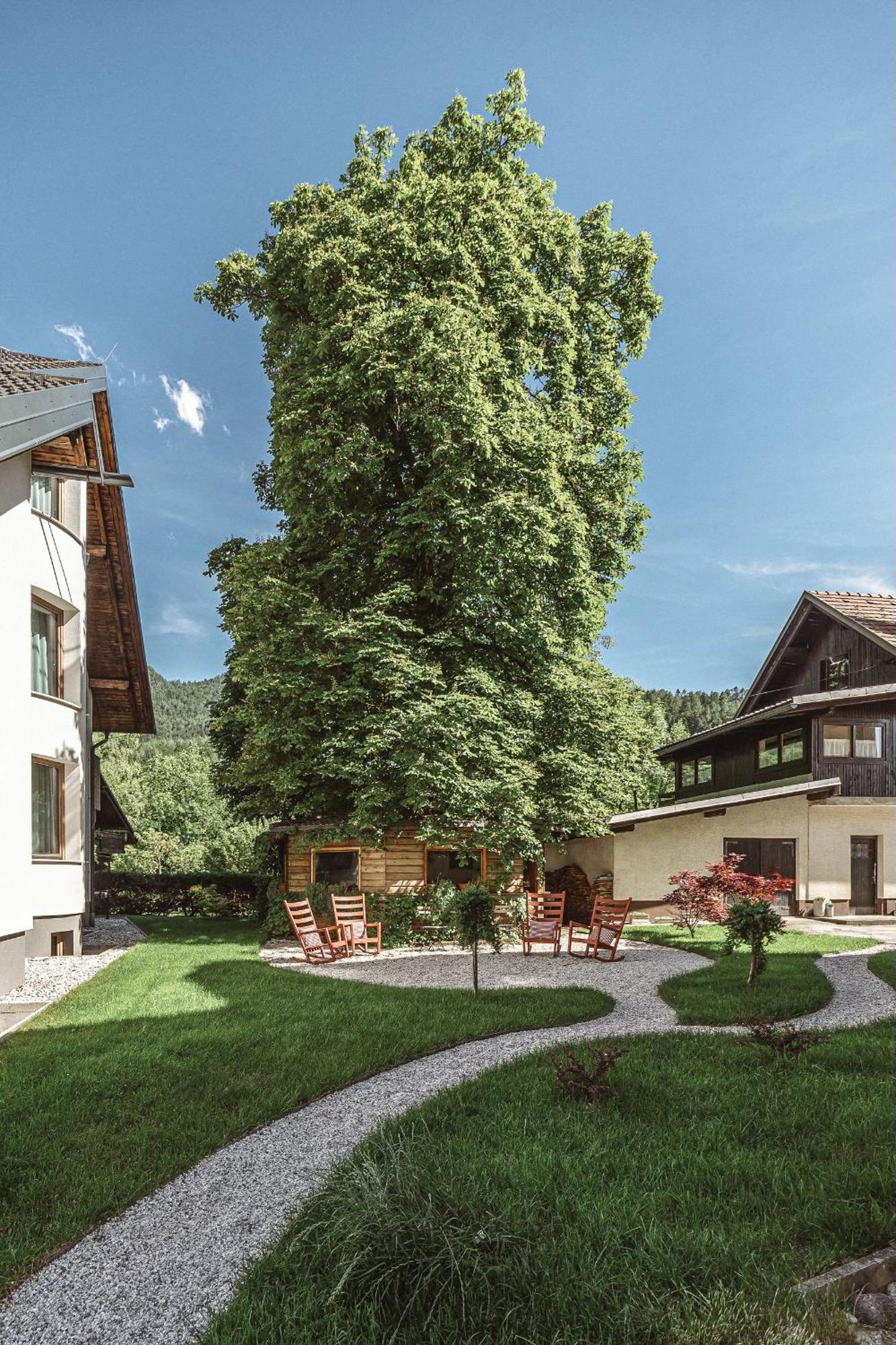 Apartments And Rooms Kaja Kranjska Gora Luaran gambar