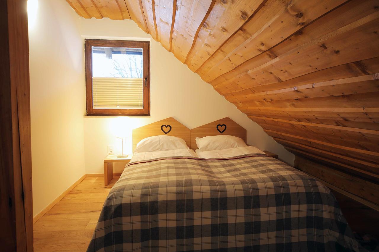 Apartments And Rooms Kaja Kranjska Gora Luaran gambar